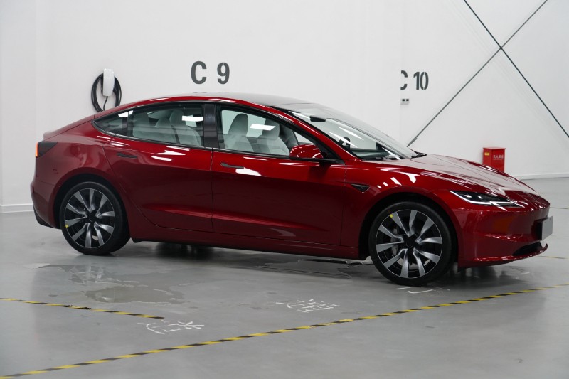 热度居高不下 Model 3焕新版国内正式开启交付