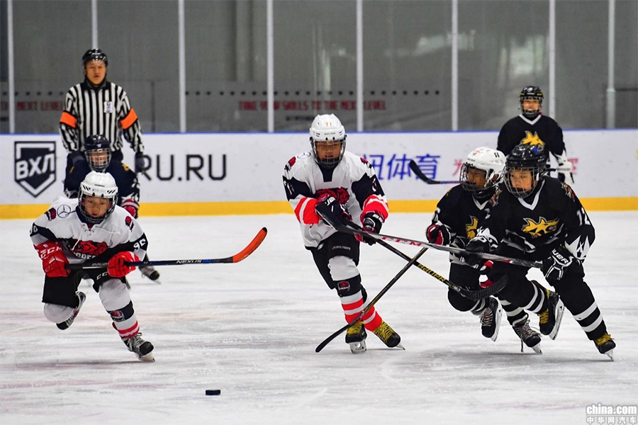 教育从娃娃抓起 北汽新能源打造北京“冰球名片”