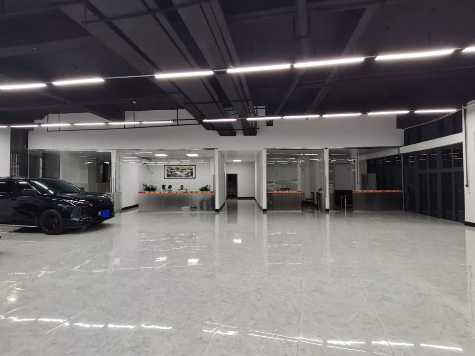 鑫途二手车之家