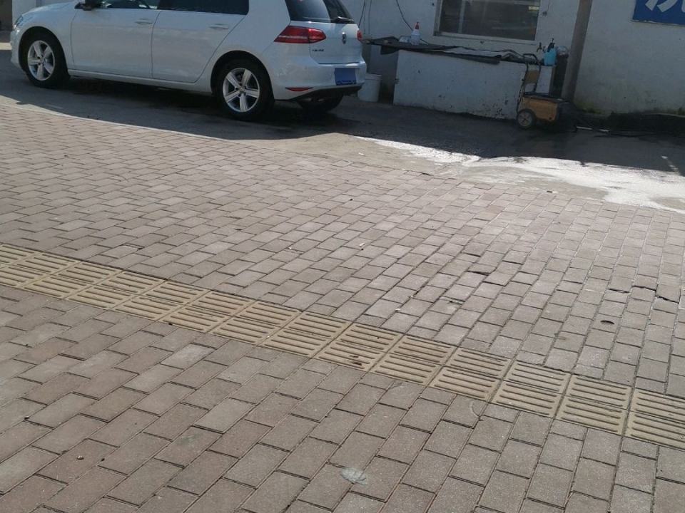 恒鑫二手车(育红东路店)
