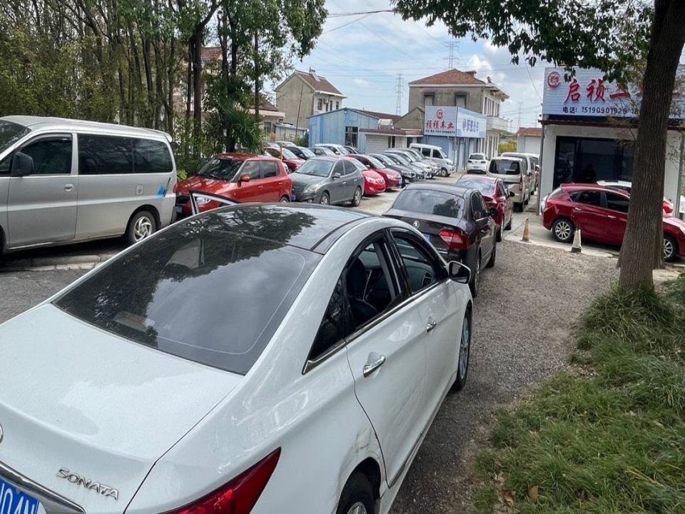 启祯二手车