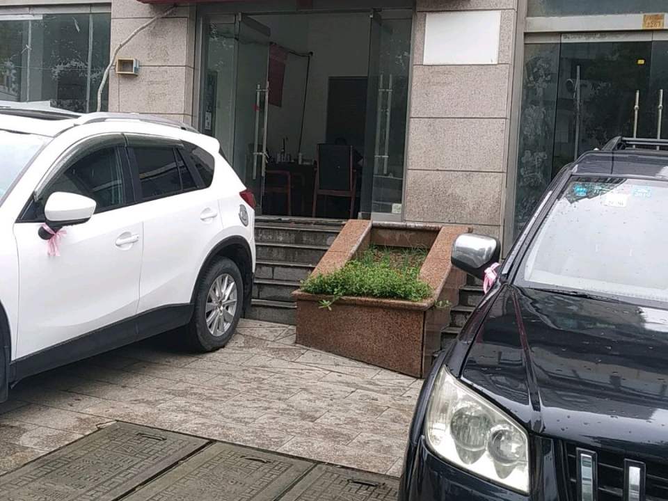 能兵二手车