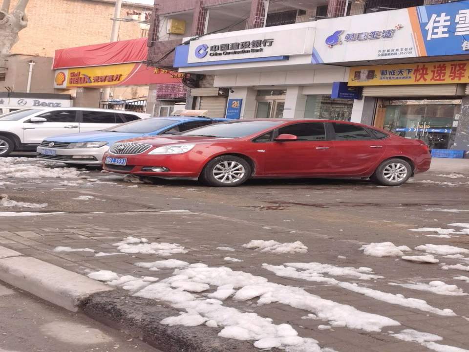 诚新二手车(滨河路东段)