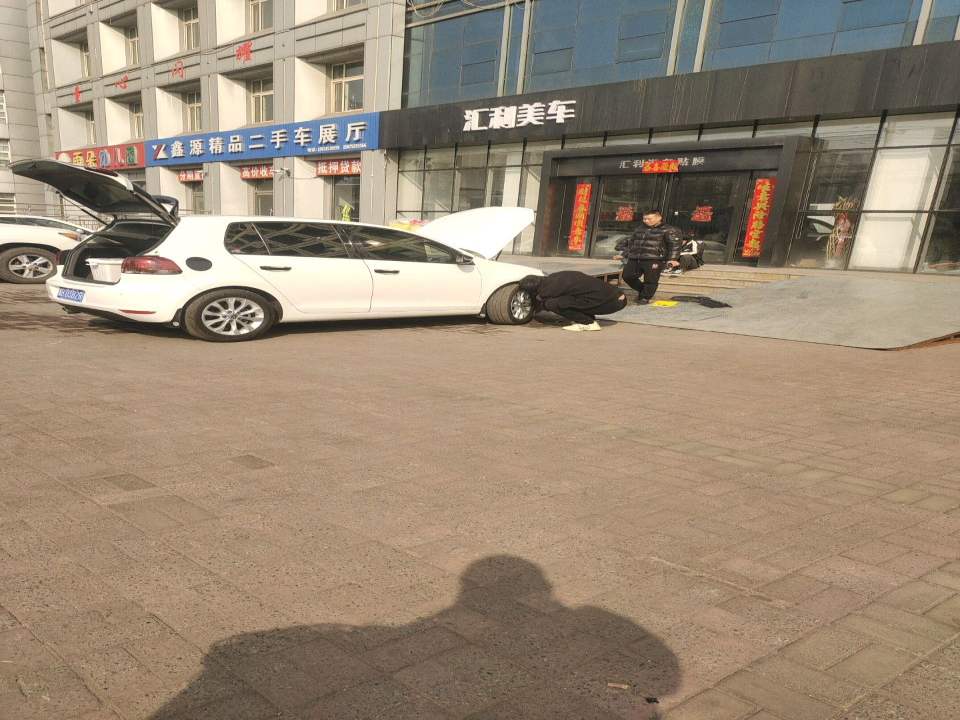鑫源精品二手车展厅