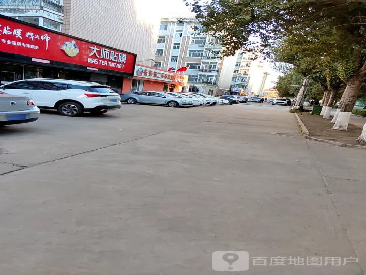 乐沃淘二手车中心