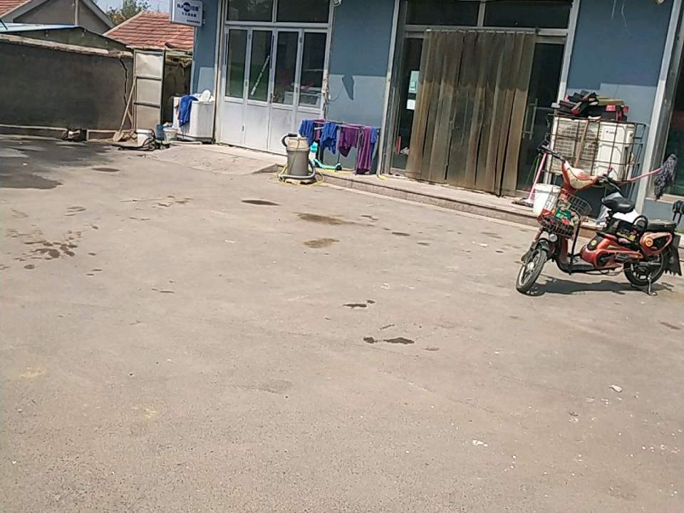 新卓越汽车美容装饰