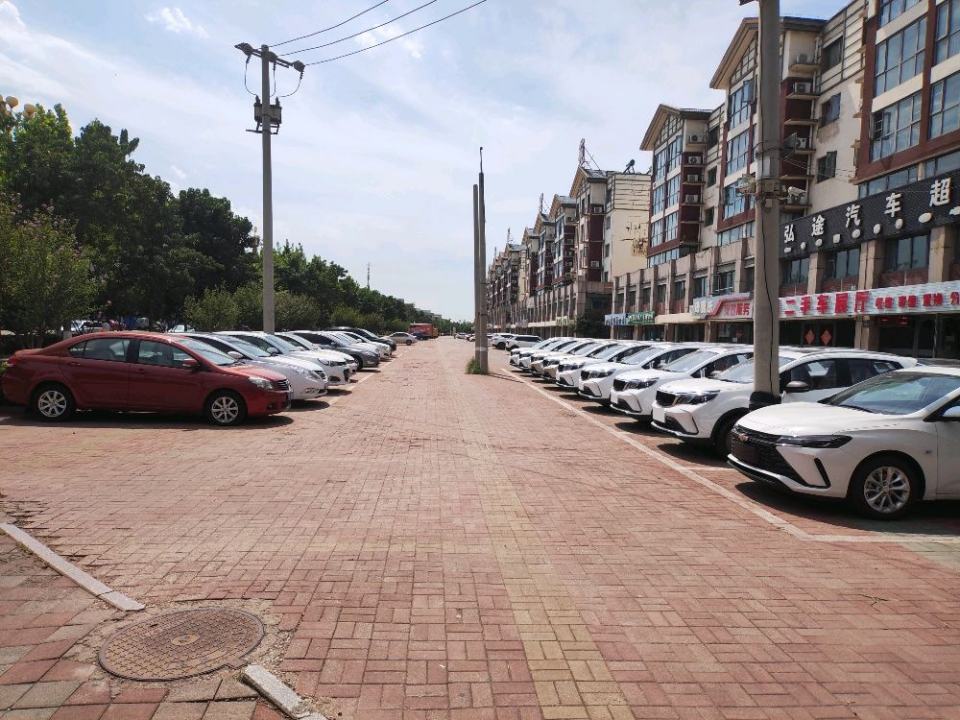 弘途2手车(弘途精品汽车批发)