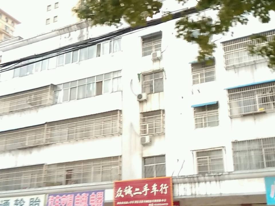 众诚二手车行(蓼城大道)