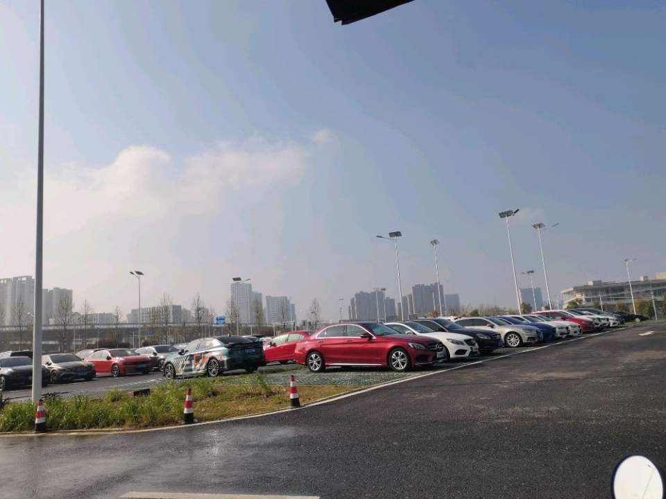 车库名车