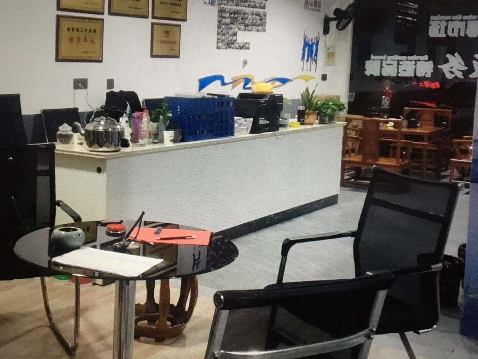 利民二手车精品馆(水阁路)