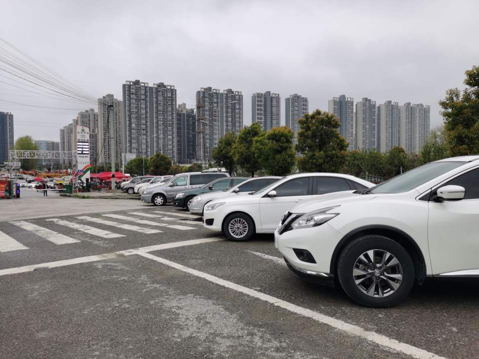 贵阳聚众源二手车