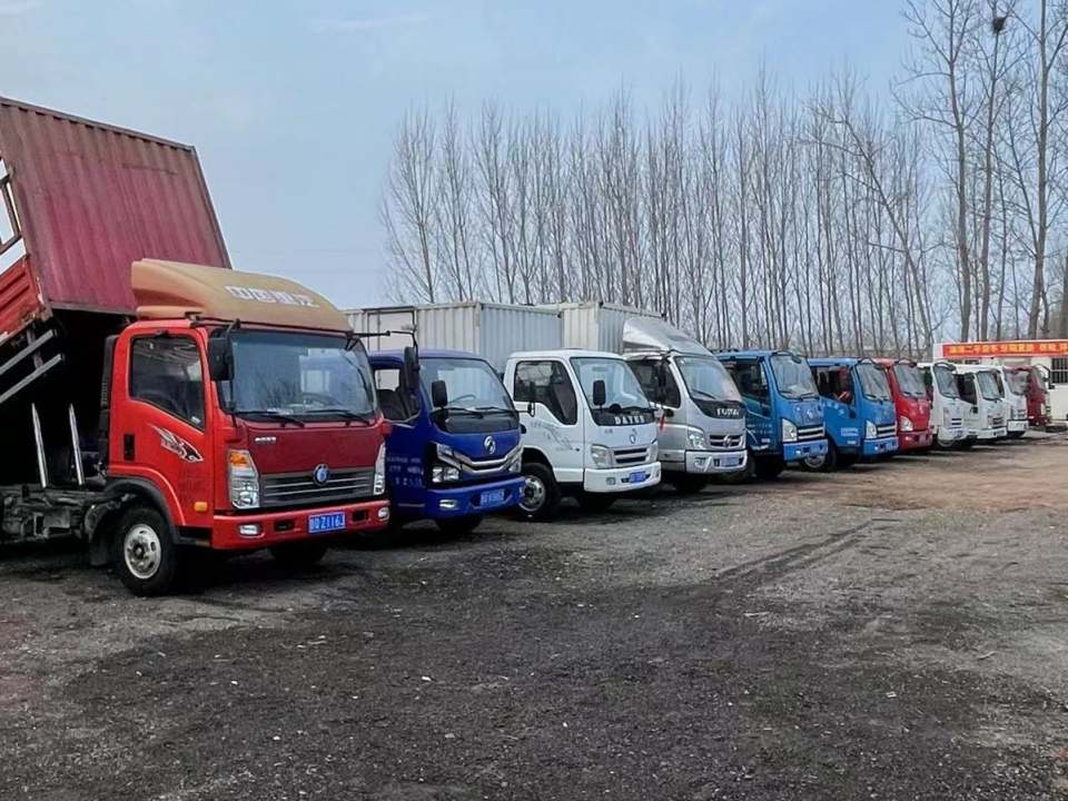 明亮二手货车