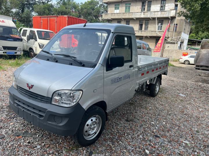 建利二手车行