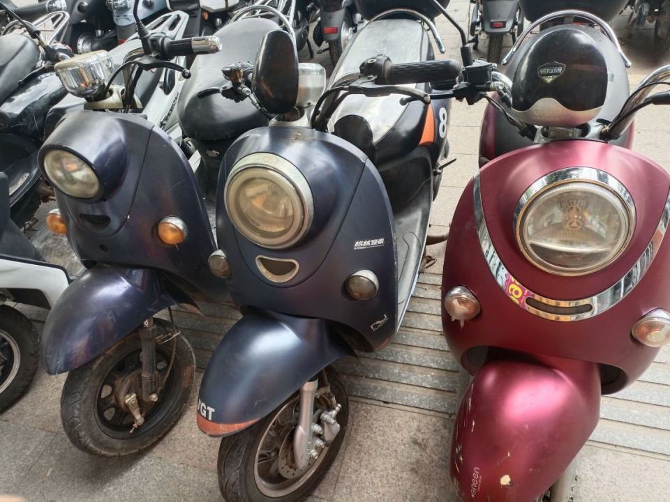 东华电动车