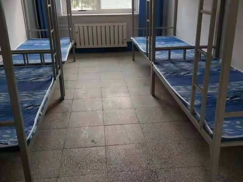 大洼区第一初级中学