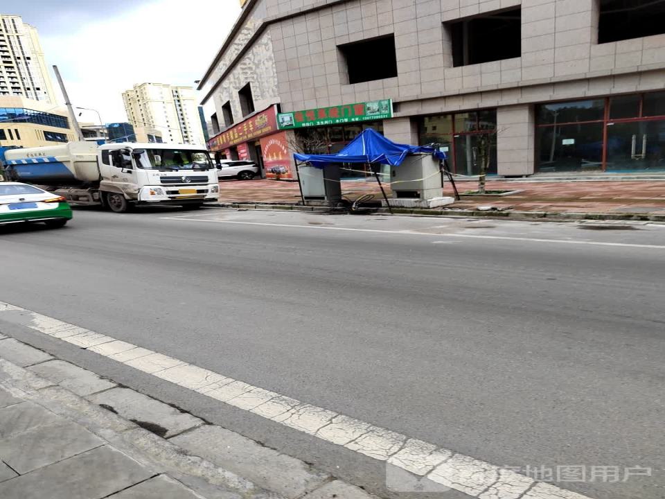 圣泰尊卡精品二手车