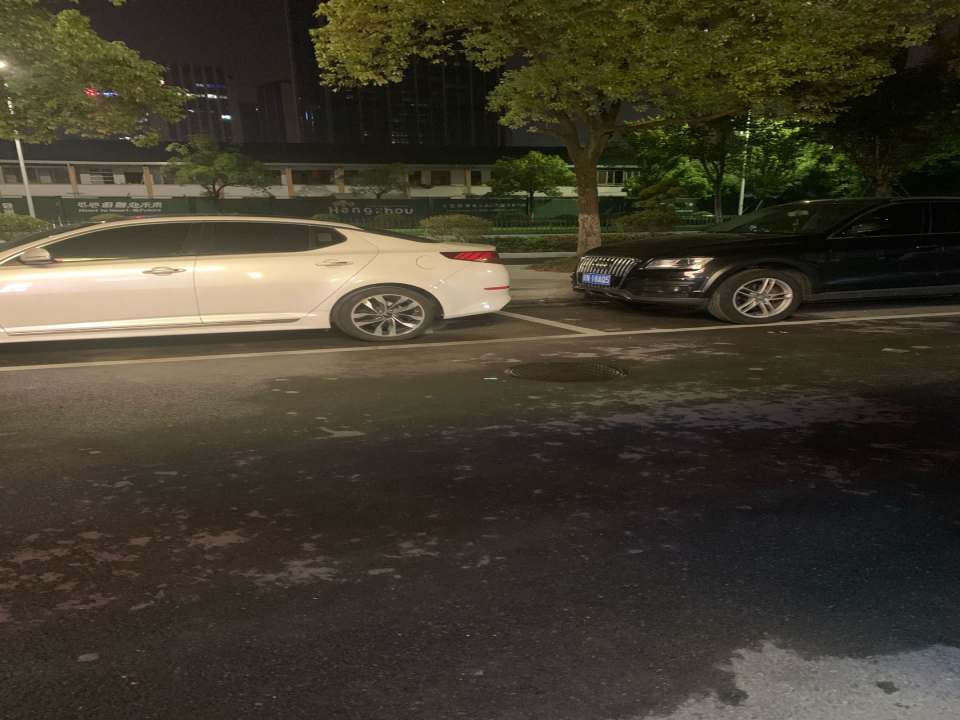黄金奢侈品回收汽车抵押(滨和路店)