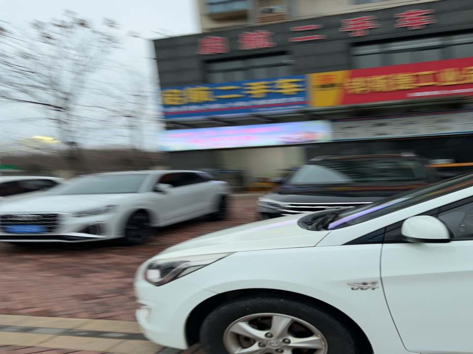 启航二手车(鸿飞路)