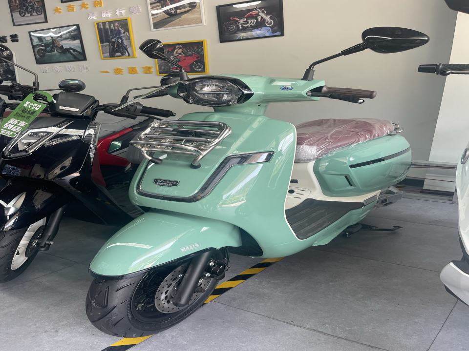 宇峰机车(二手车店)