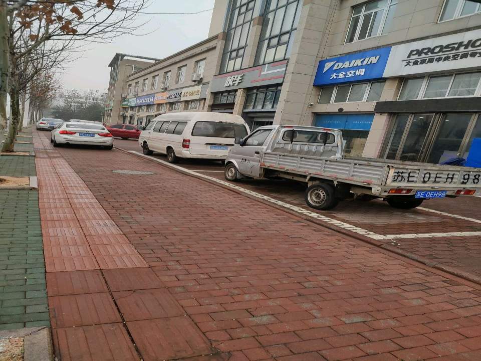 吱车