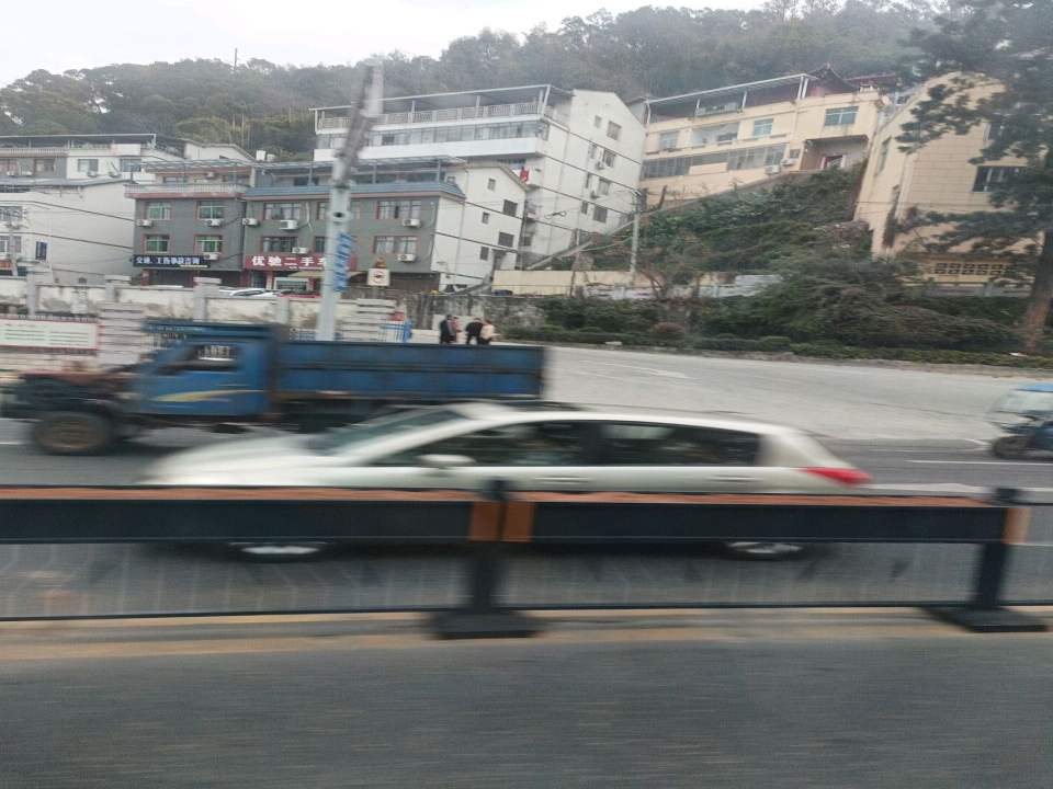 优驰二手车行(新华南路)