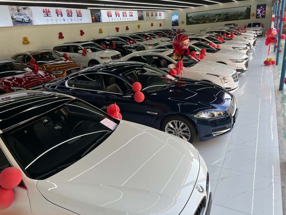 上亿名车(赤水旗舰店)