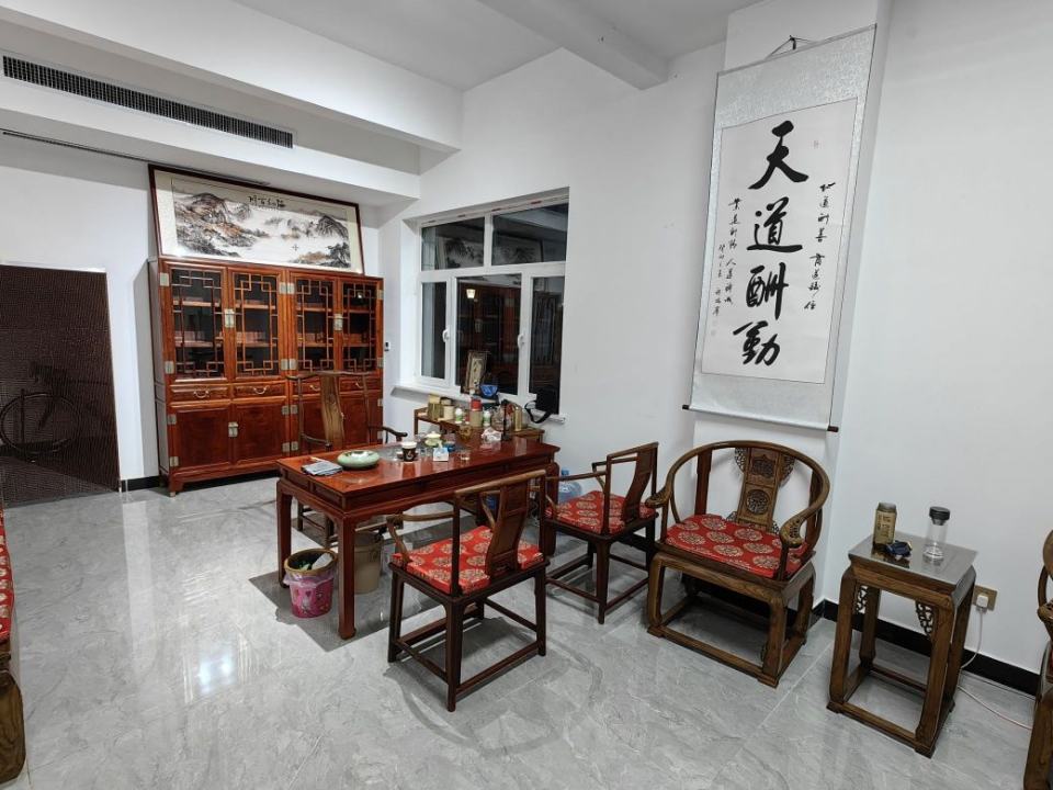 鸿诚炜业二手车