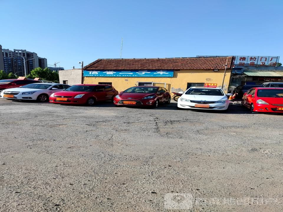 信誉二手车(松龄西路)