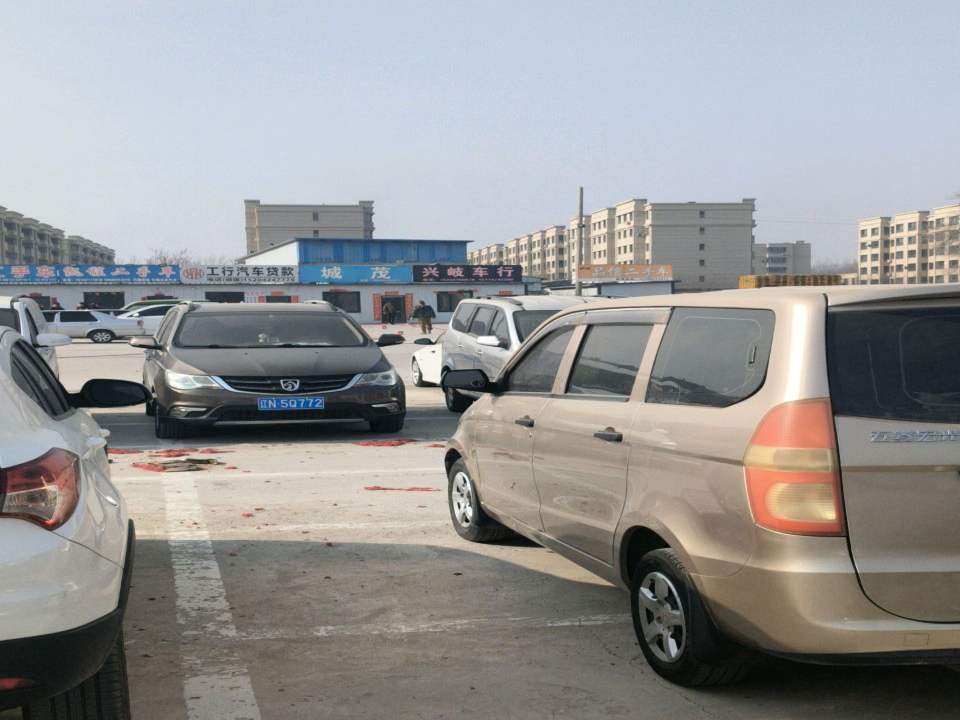 品信二手车