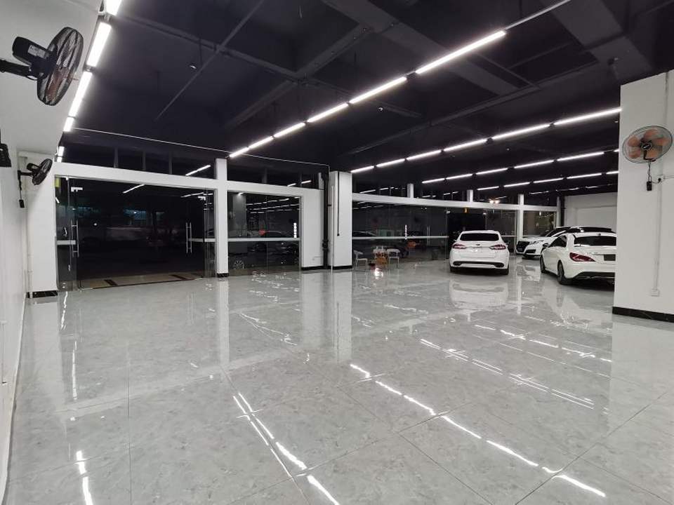 鑫途二手车之家