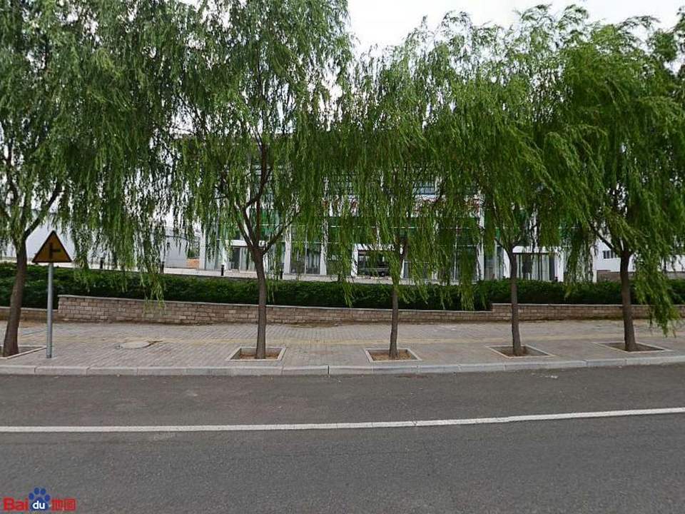 鄂尔多斯市虹桥二手车交易市场